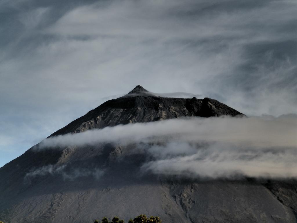 Casas Alto Da Bonanca Hostal São Roque do Pico Exterior foto