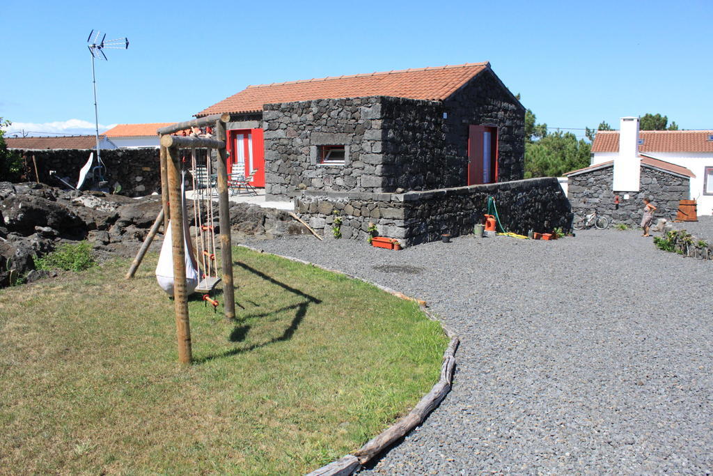 Casas Alto Da Bonanca Hostal São Roque do Pico Habitación foto